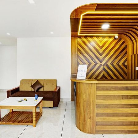 Hotel O Grand Parassini Pāppinisseri Dış mekan fotoğraf